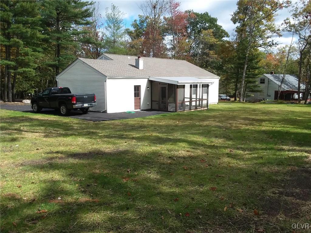 687 White Oak Road Cresco, PA 18326 - Photo 5 of 38 Gallery Image 5