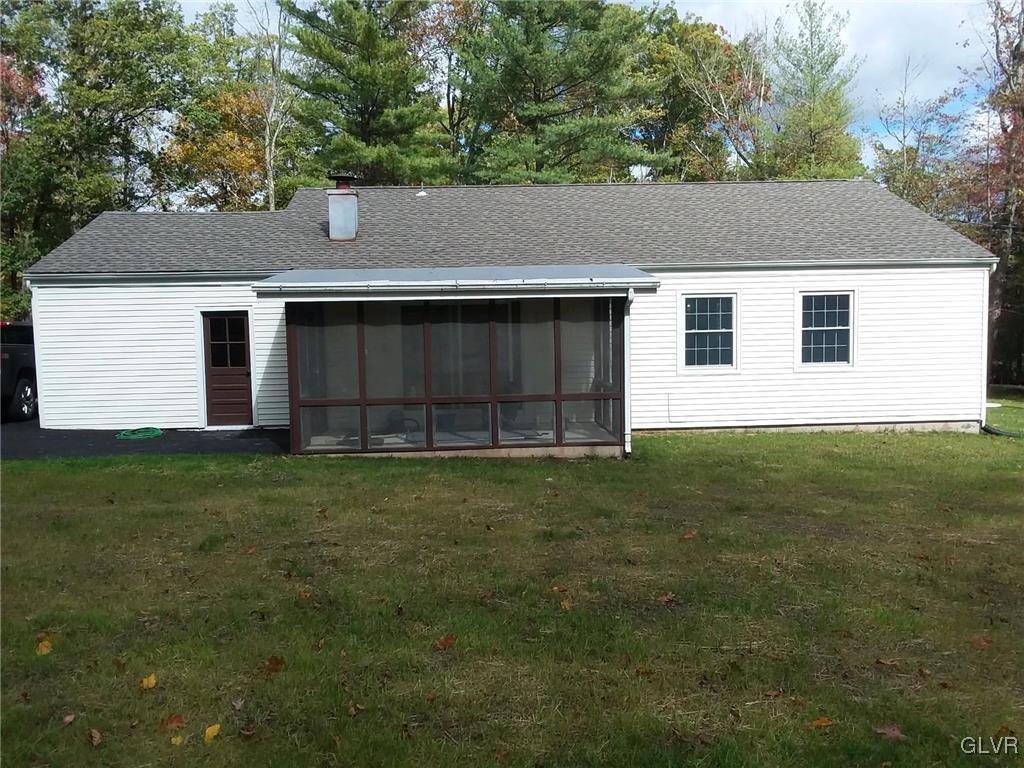 687 White Oak Road Cresco, PA 18326 - Photo 6 of 38 Gallery Image 6