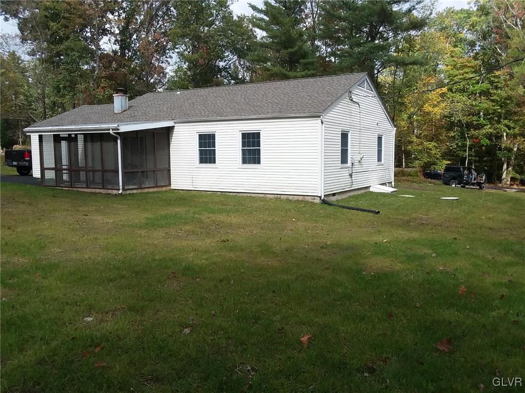 687 White Oak Road Cresco, PA 18326 - Photo 7 of 38 Gallery Image 7