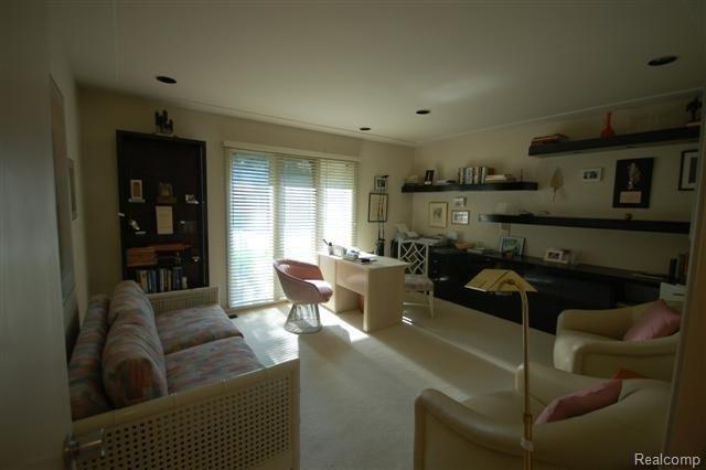 7112 Suncrest Road West Bloomfield, MI 48322 - Photo 2 of 7 lib