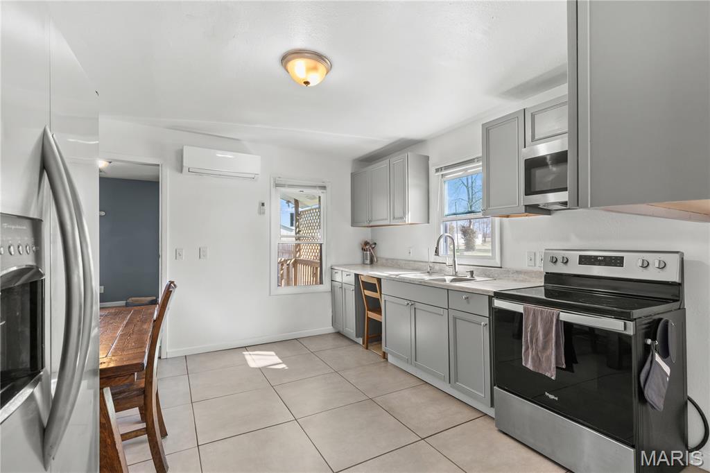 4904 2nd Street Alton, IL 62002 - Photo 9 of 24