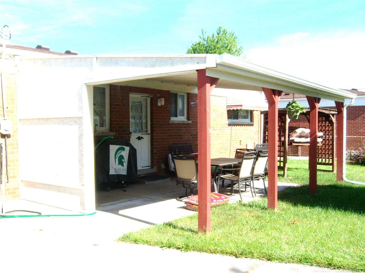32544 Bunert Road Warren, MI 48088 - Photo 8 of 25 31351677-7.JPG