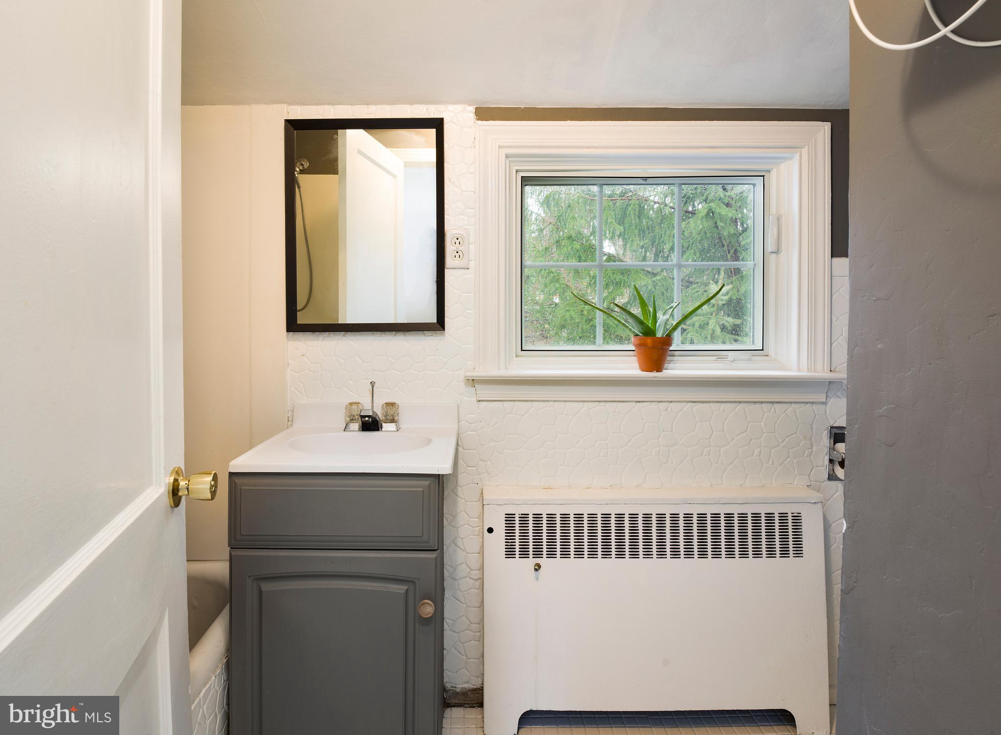 54 Allandale Road Wynnewood, PA 19096 - Photo 18 of 25 en-suite full bath