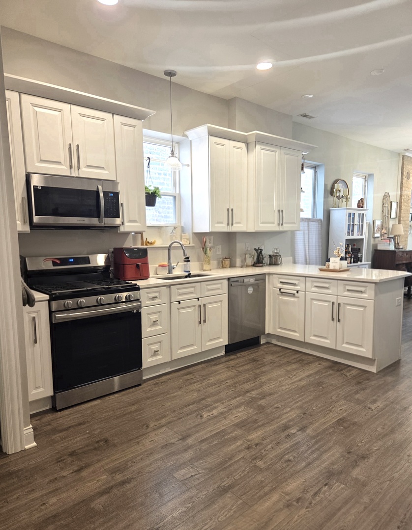 2726 West Haddon Avenue, Unit 2 Chicago, IL 60622 - Photo 10 of 14