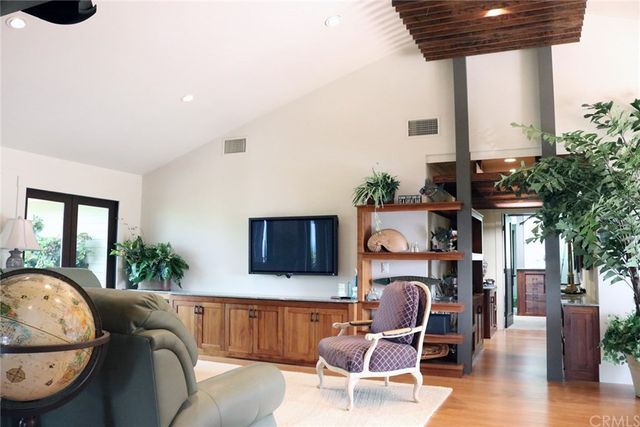 $3,400,000 | 1030 Sandpiper Drive, Corona del Mar, CA 92625