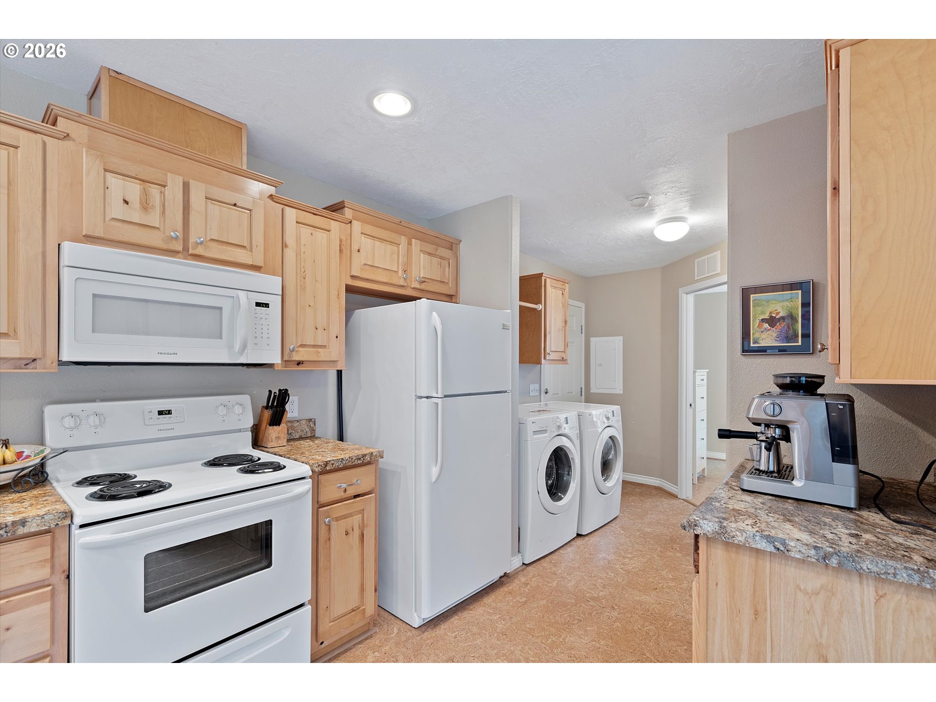 13354 Northwest Marina Way Portland, OR 97231 - Photo 15 of 25