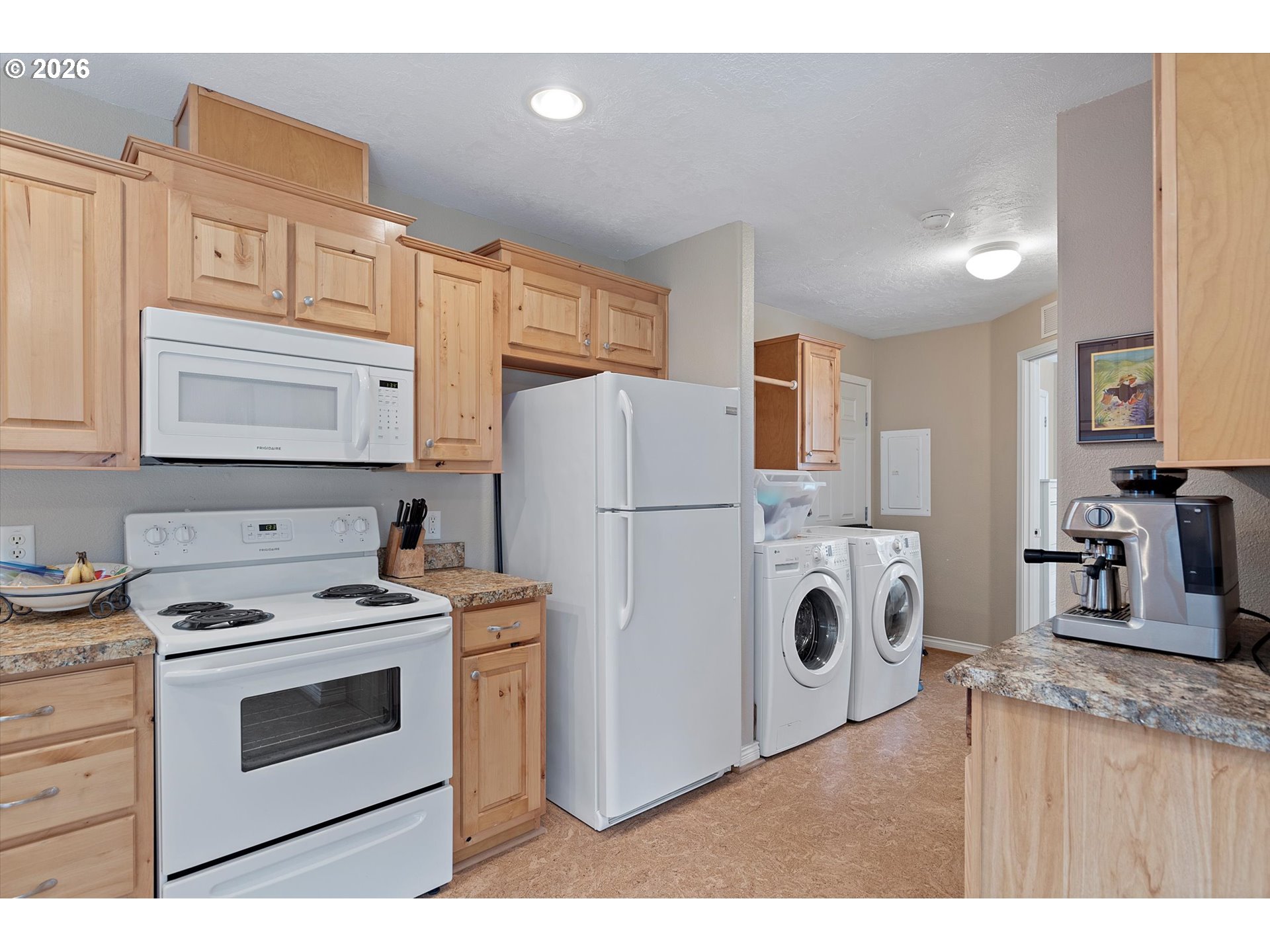 13354 Northwest Marina Way Portland, OR 97231 - Photo 7 of 25