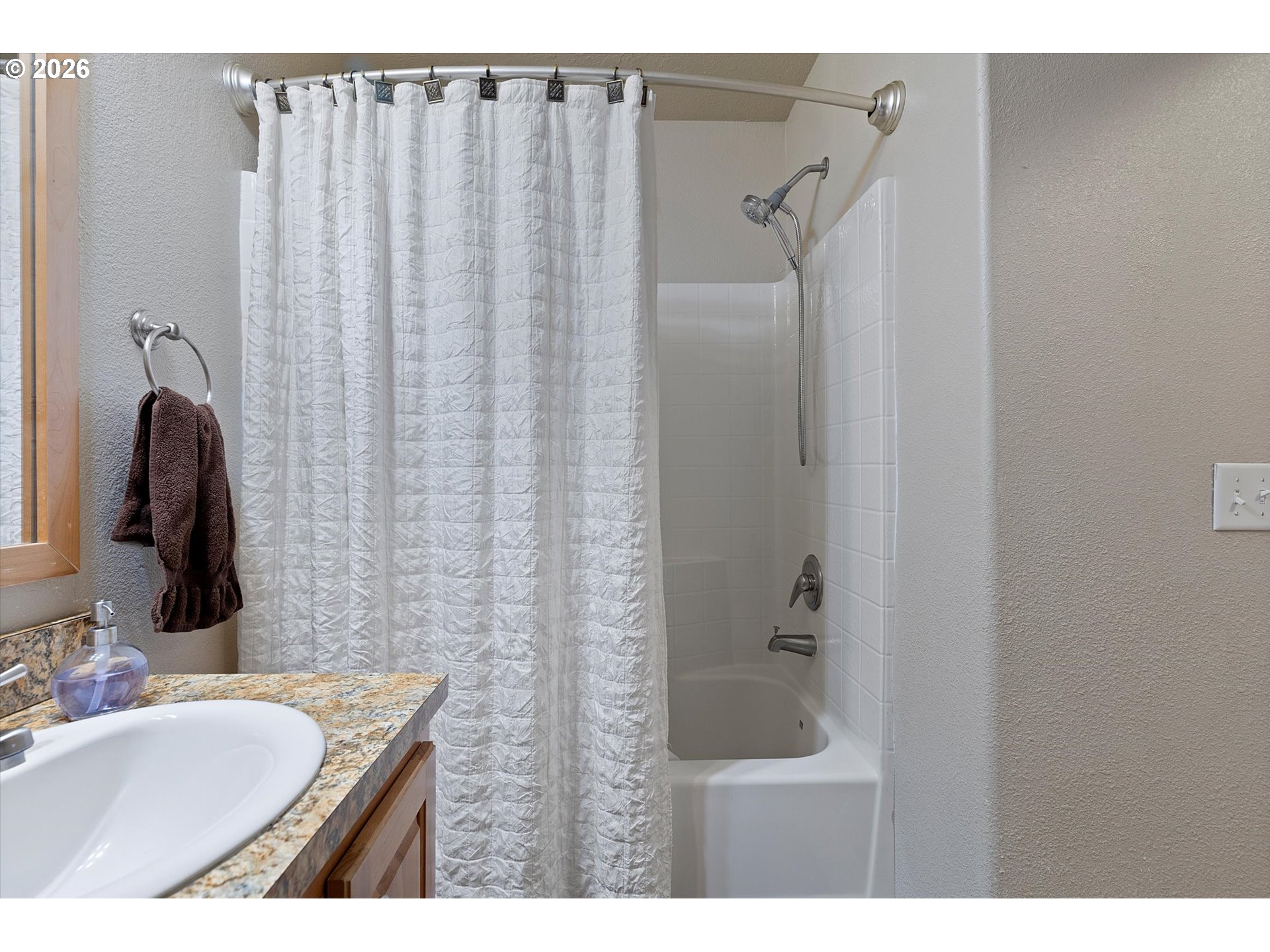 13354 Northwest Marina Way Portland, OR 97231 - Photo 10 of 25