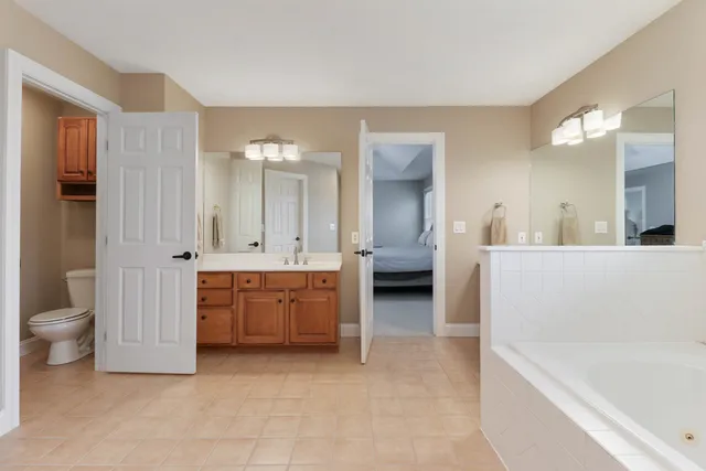 $429,900 | 4 Scofield Court, Bloomington, IL 61704