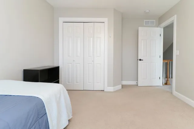 $429,900 | 4 Scofield Court, Bloomington, IL 61704