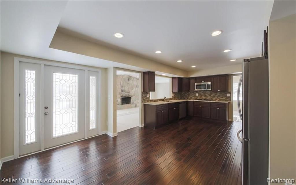 36932 Fox Run Farmington Hills, MI 48331 - Photo 18 of 37