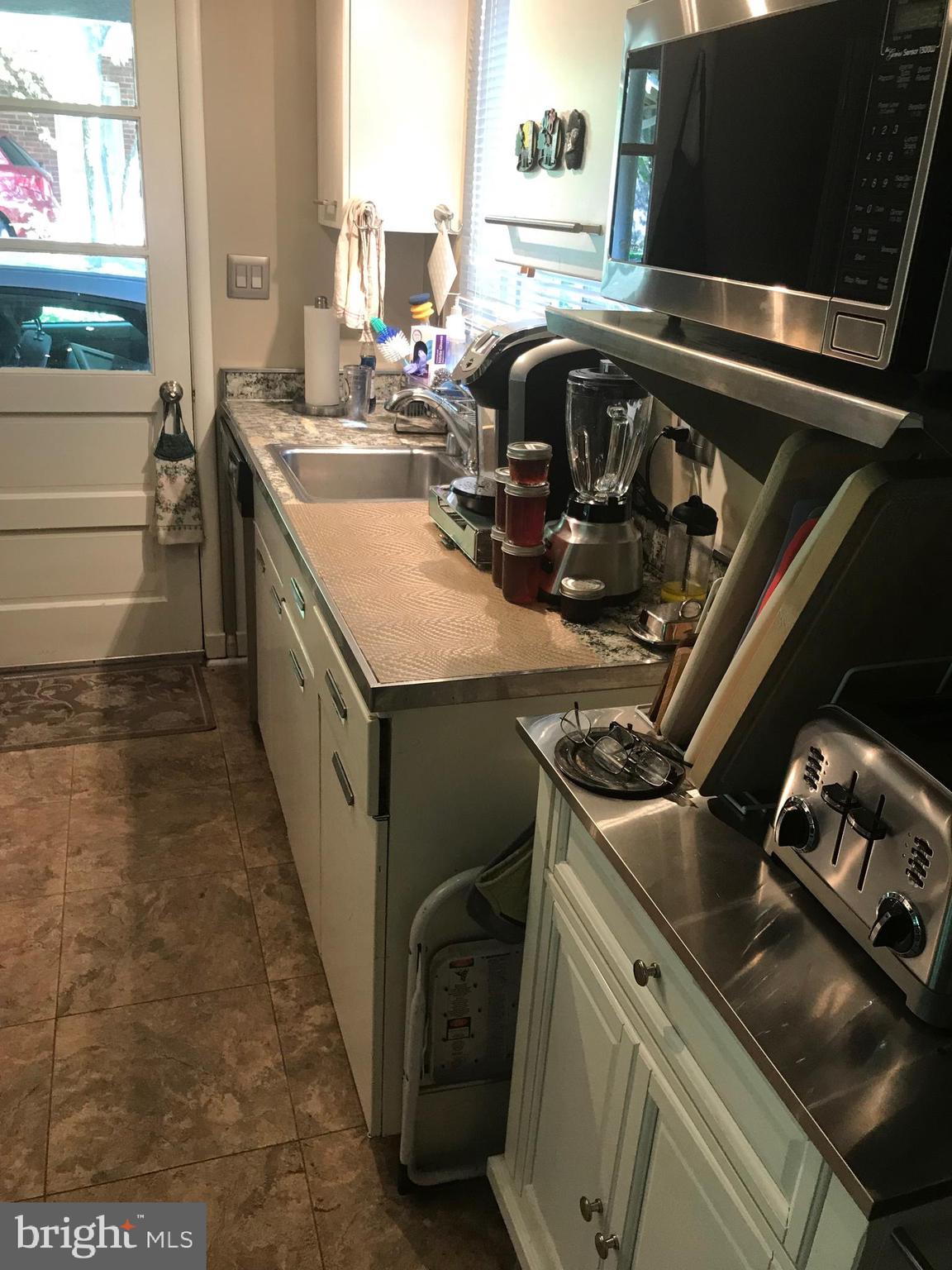 3504 Old Post Road Fairfax, VA 22030 - Photo 4 of 5 Kitchen