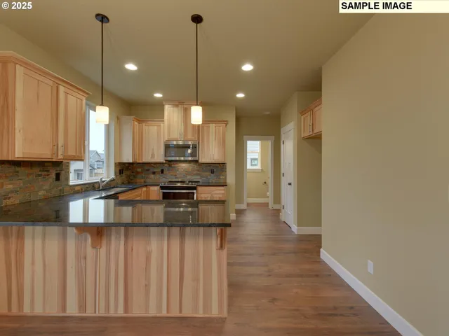 $624,900 | 779 Northeast Saling Drive East, Unit 93, Estacada, OR 97023