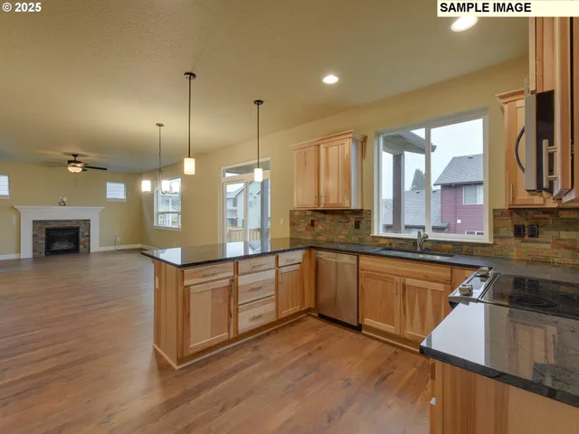 $624,900 | 779 Northeast Saling Drive East, Unit 93, Estacada, OR 97023