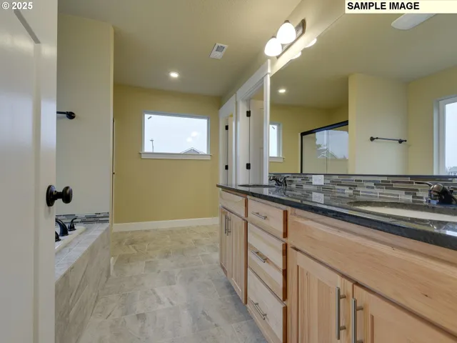 $624,900 | 779 Northeast Saling Drive East, Unit 93, Estacada, OR 97023