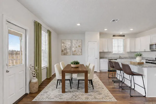 $2,200 | 510 Autumn Rouge, New Braunfels, TX 78130