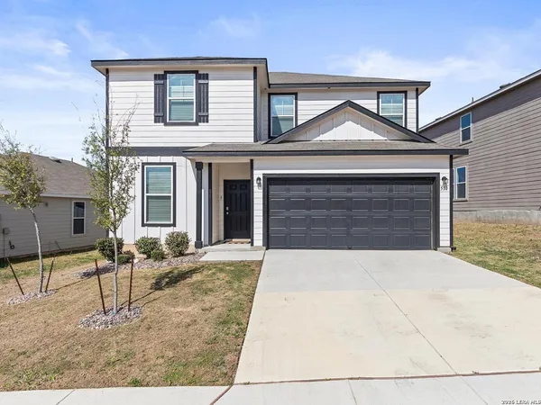 $2,200 | 510 Autumn Rouge, New Braunfels, TX 78130