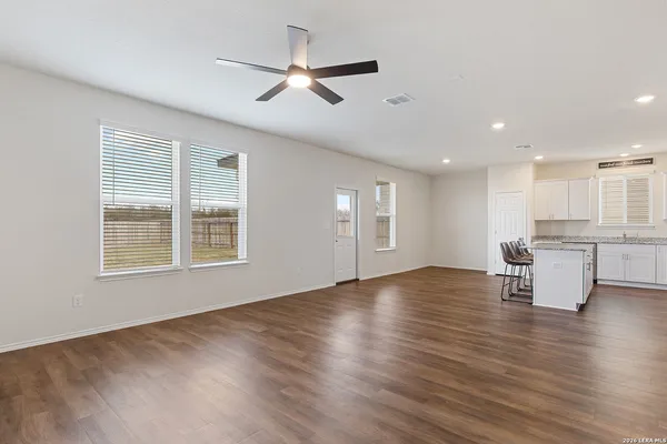 $2,200 | 510 Autumn Rouge, New Braunfels, TX 78130