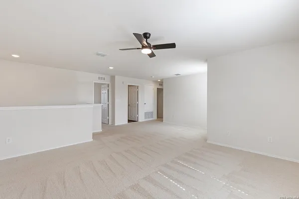 $2,200 | 510 Autumn Rouge, New Braunfels, TX 78130