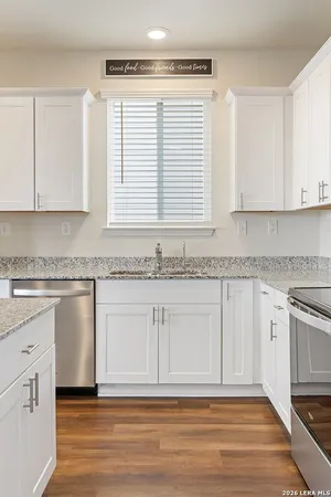 $2,200 | 510 Autumn Rouge, New Braunfels, TX 78130