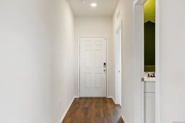 $2,200 | 510 Autumn Rouge, New Braunfels, TX 78130