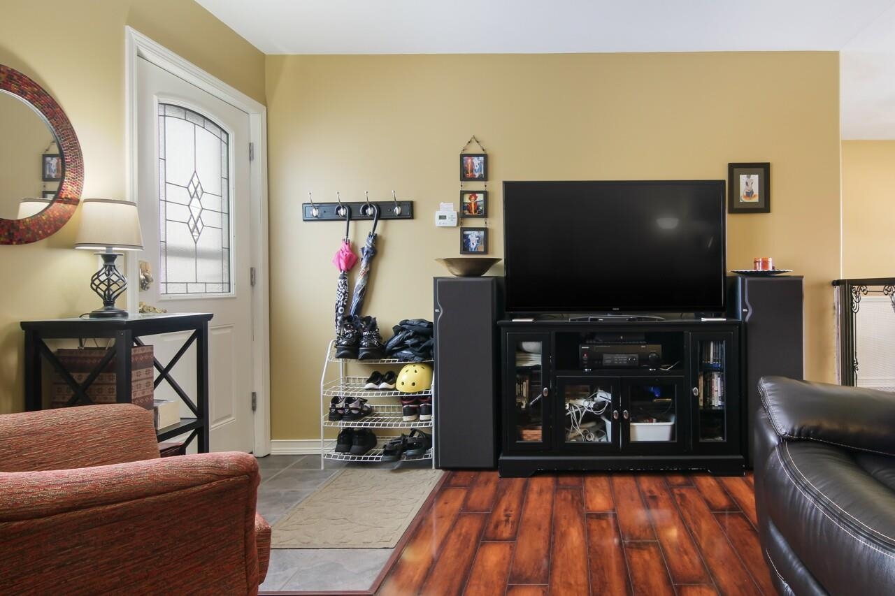 7756 East Birch Point Road Traverse City, MI 49684 - Photo 4 of 30 1895652-3.JPG