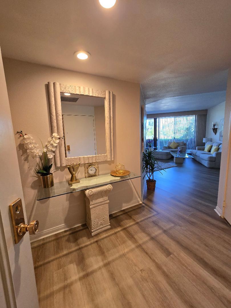 910 Island Drive, Unit 112 Rancho Mirage, CA 92270 - Photo 3 of 16 thumbnail
