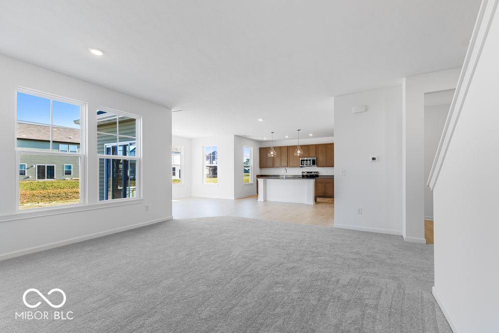 292 Commodore Drive Pittsboro, IN 46167 - Photo 5 of 43