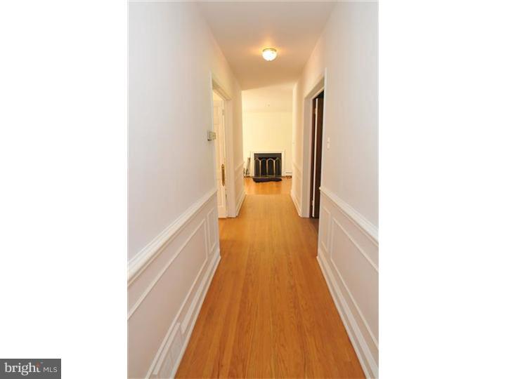 1821 Paper Mill Road Jenkintown, PA 19046 - Photo 3 of 22 Hallway