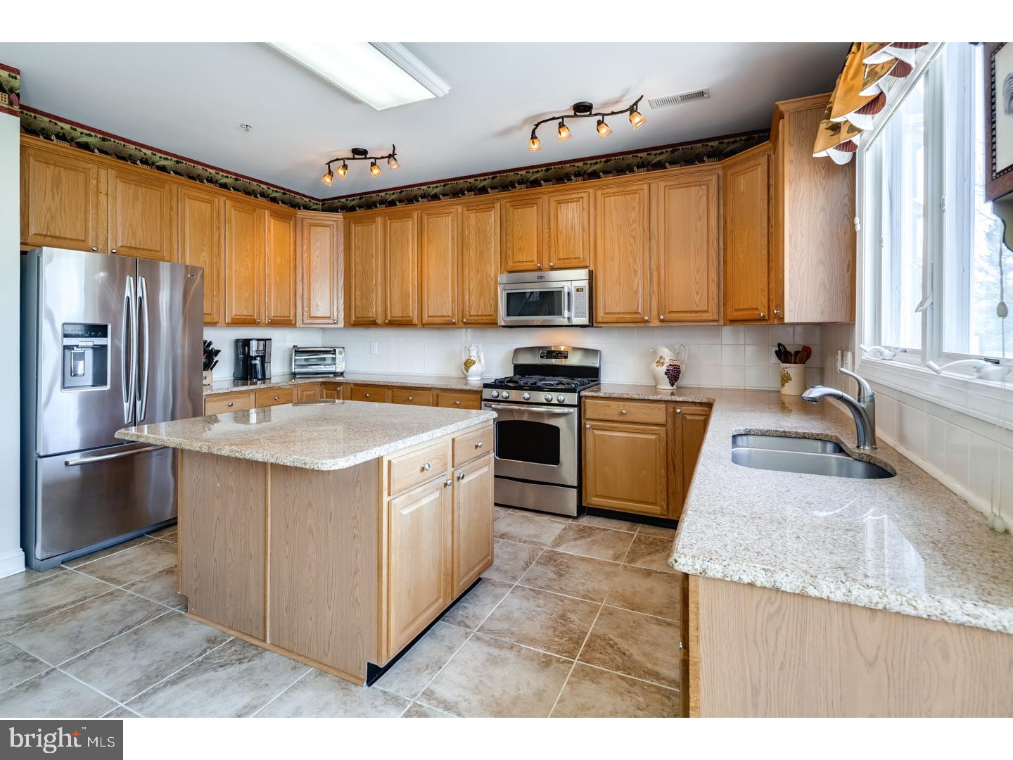 2138 Derbyshire Road Furlong, PA 18925 - Photo 9 of 24 Kitchen