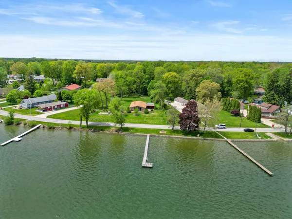 $1,195,000 | 5100 South County Road 210, Knox, IN 46534