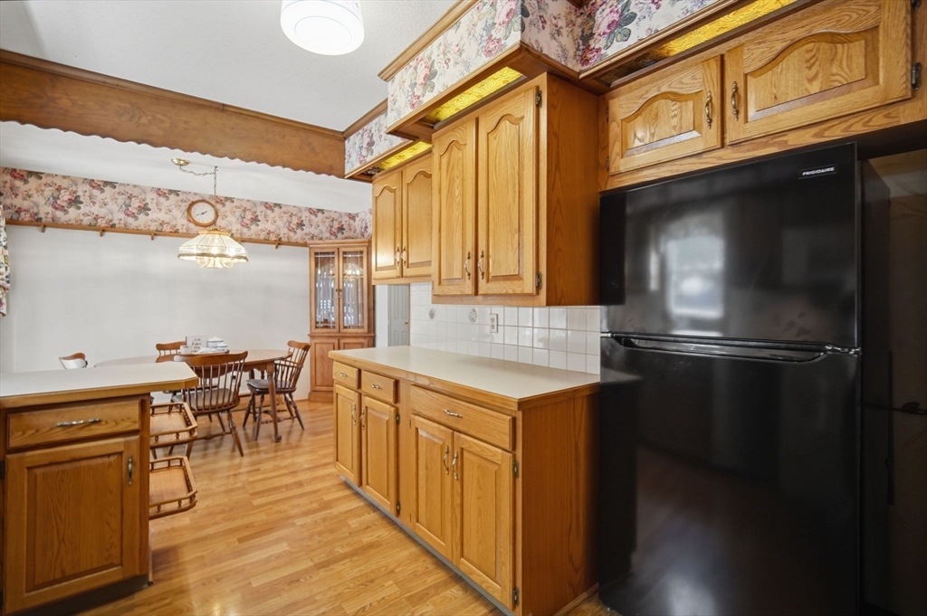 185 Marmon Street Springfield, MA 01129 - Photo 12 of 41