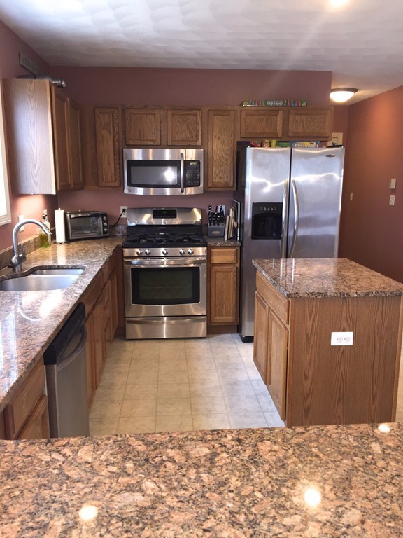 30 Cheyenne Road Worcester, MA 01606 - Photo 5 of 28 Gallery Image 5