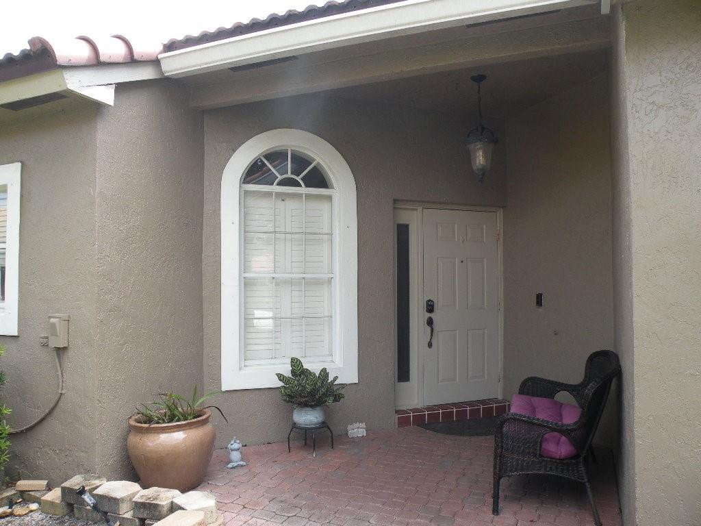 21116 Vía Solano Boca Raton, FL 33433 - Photo 5 of 39 ENTRY