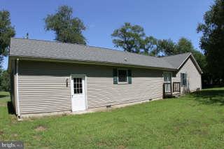Exterior (Rear)