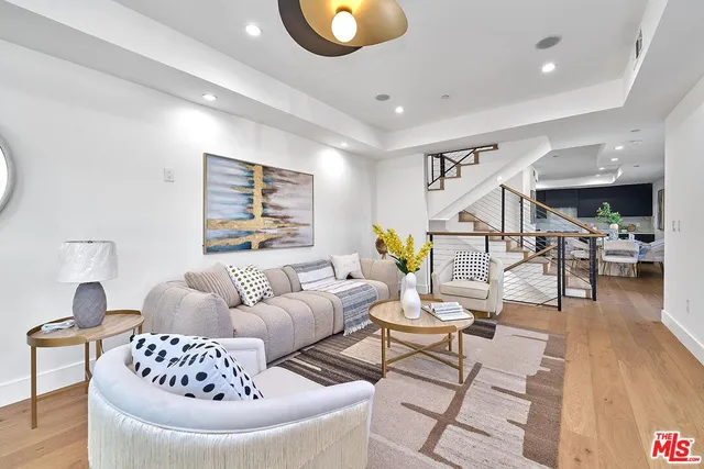 $1,250,000 | 6050 Burwood Avenue, Los Angeles, CA 90042