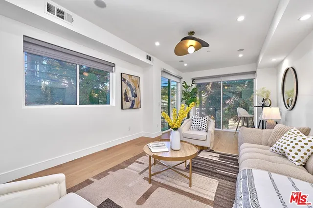 $1,250,000 | 6050 Burwood Avenue, Los Angeles, CA 90042