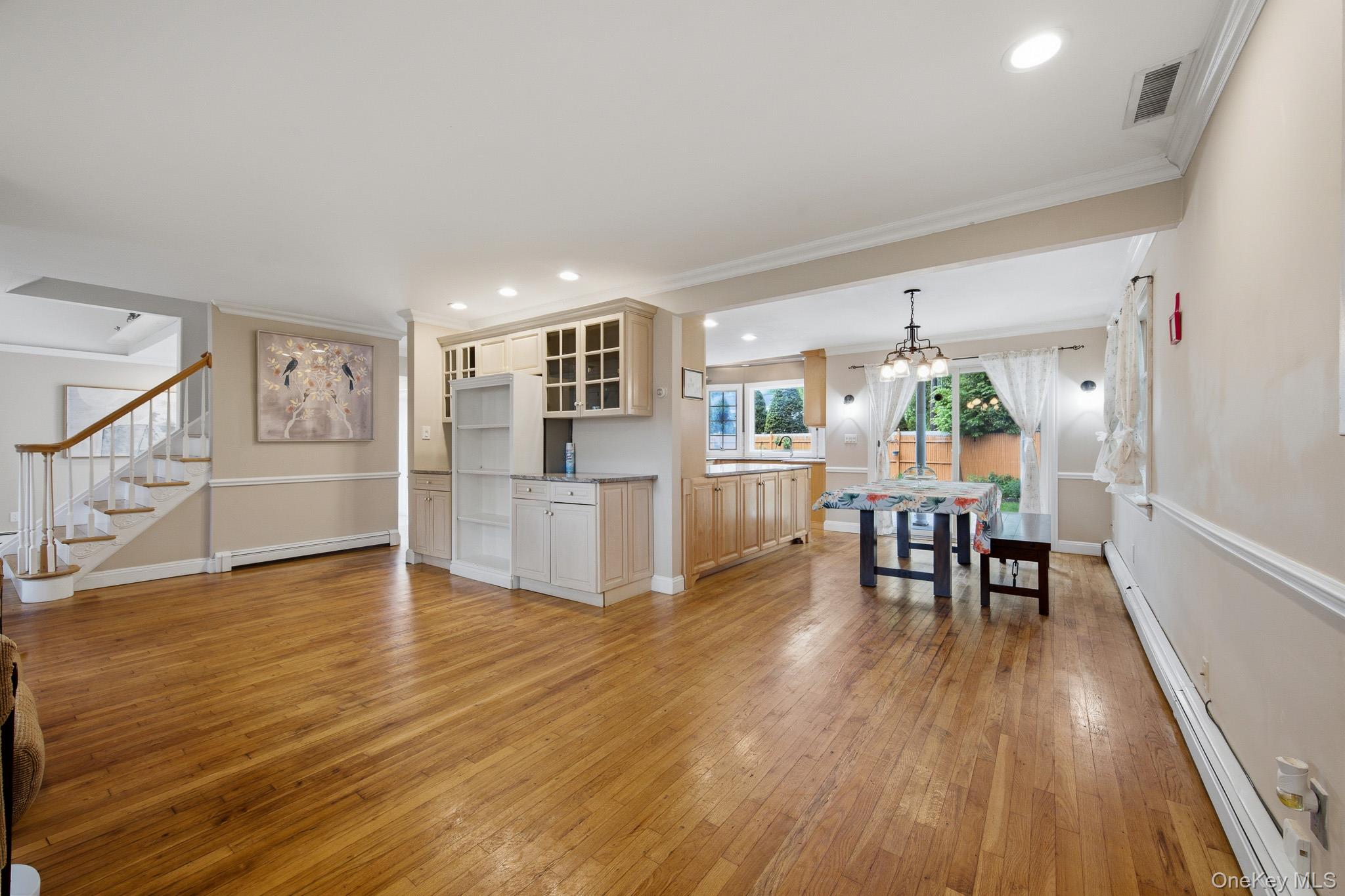 6 Frost Pond Road Greenlawn, NY 11740 - Photo 16 of 47