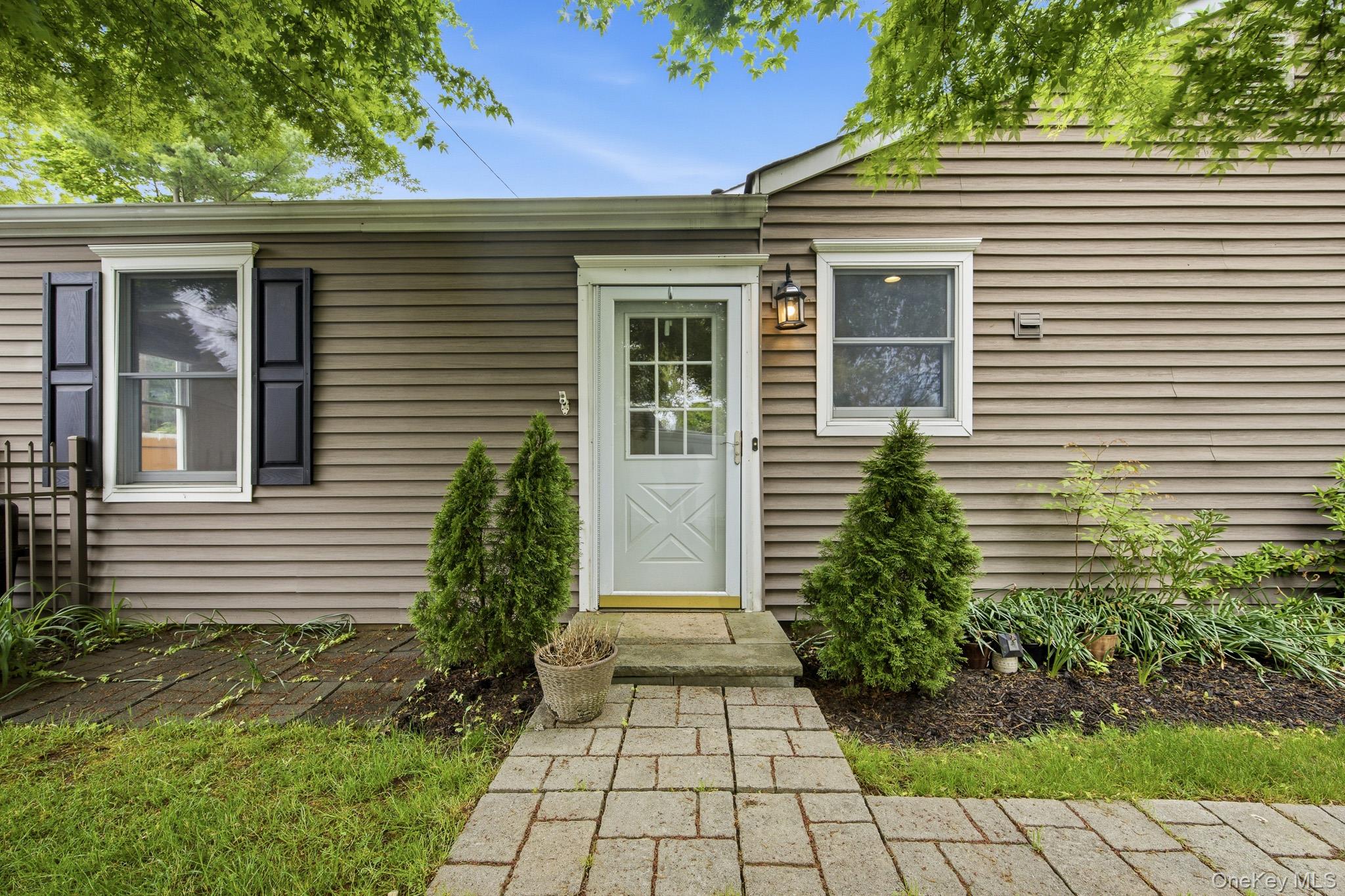 6 Frost Pond Road Greenlawn, NY 11740 - Photo 30 of 47
