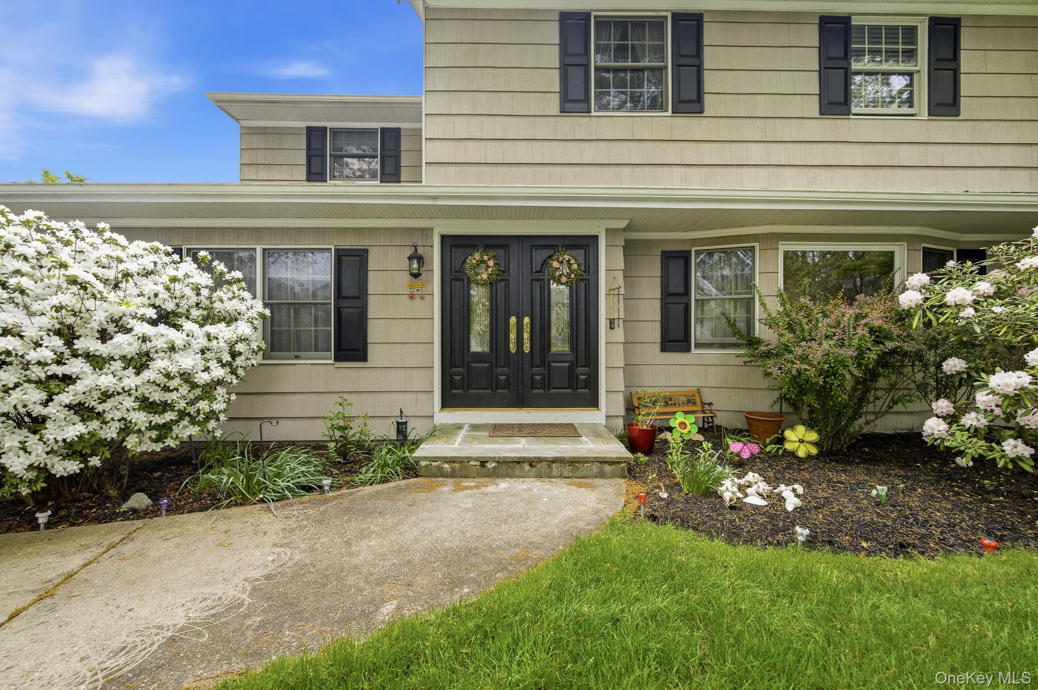 6 Frost Pond Road Greenlawn, NY 11740 - Photo 4 of 47