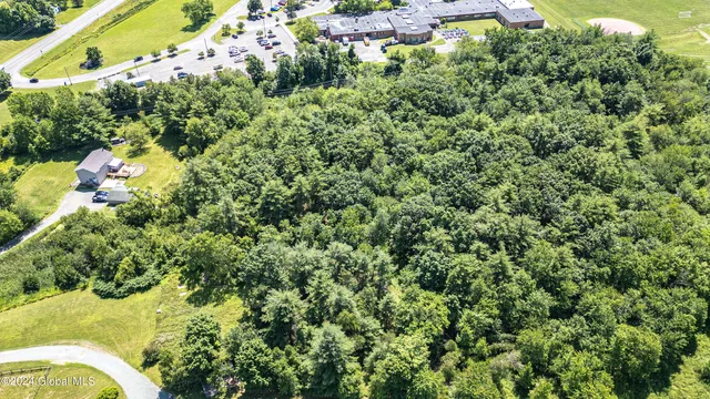 $60,000 | 66 South Of Averill Park, Averill Park, NY 12018