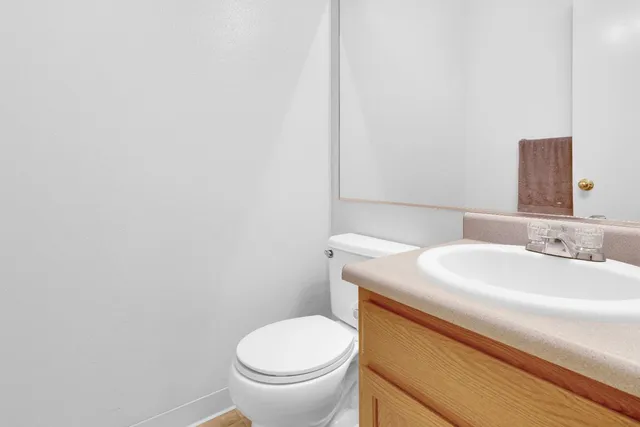 $419,000 | 310 Mustang Court, Unit D, King City, CA 93930