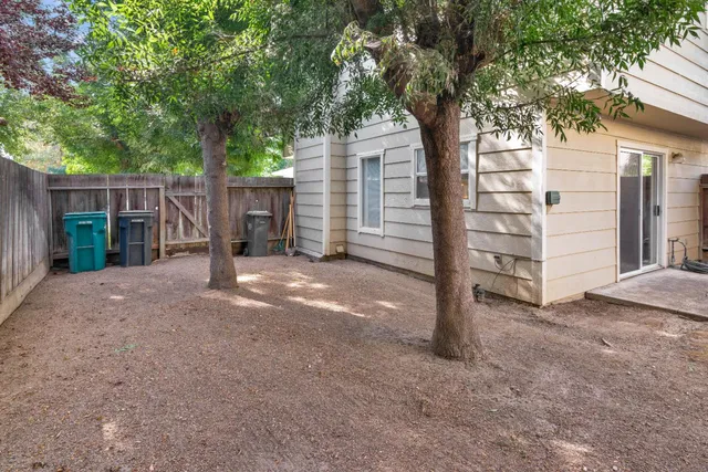 $419,000 | 310 Mustang Court, Unit D, King City, CA 93930