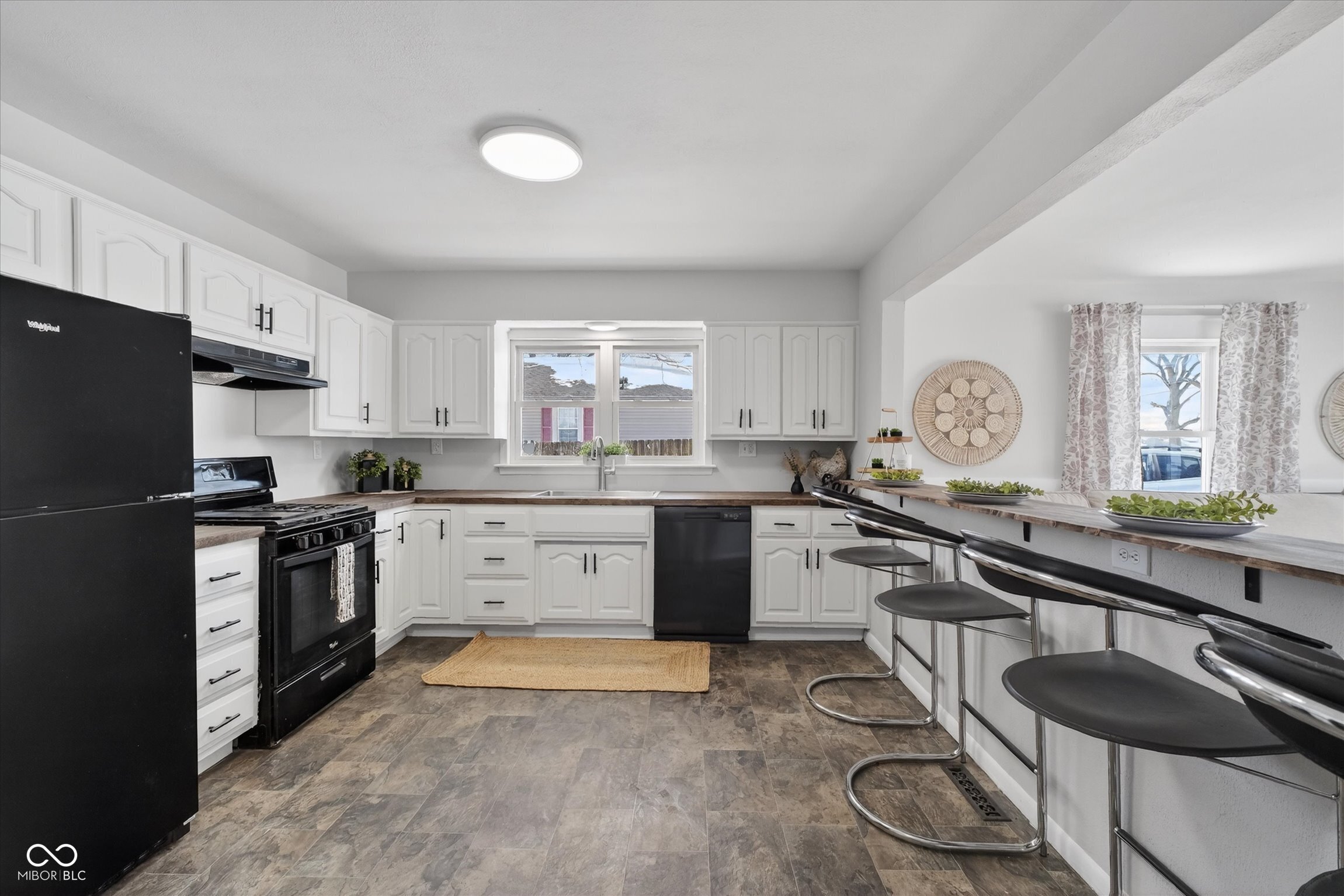 1408 West 60th Street Anderson, IN 46013 - Photo 9 of 28