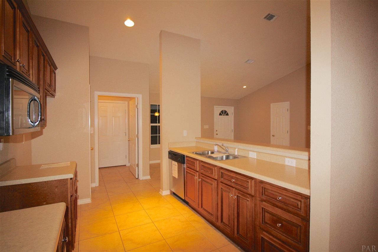 7097 Heath Road Milton, FL 32570 - Photo 7 of 26 Gallery Image 7