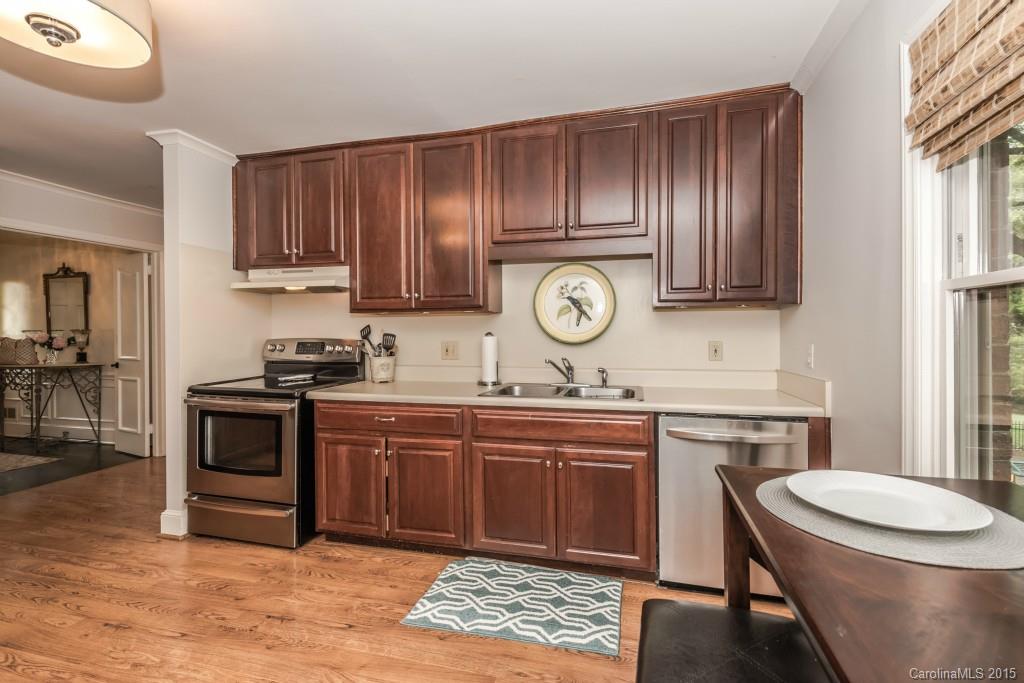 2719 Inverness Road Charlotte, NC 28211 - Photo 10 of 23 Gallery Image 10