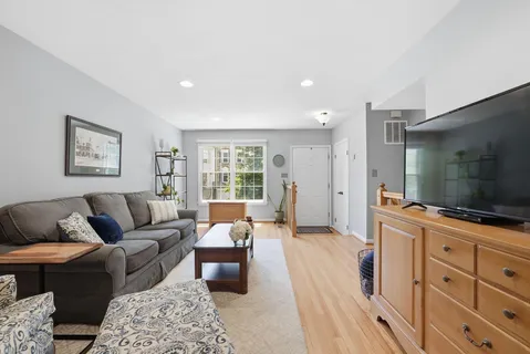 $510,000 | 3012 Colonial Springs Court, Alexandria, VA 22306