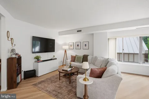 $595,000 | 5800 Nicholson Lane, Unit 1307, Rockville, MD 20852
