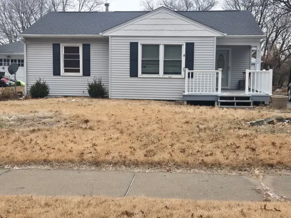 $98,000 | 3912 12th Street, Rock Island, IL 61201