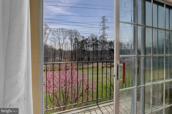 $2,900 | 6389 Fenestra Court, Unit 111C, Burke, VA 22015